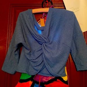 Blue sweater crop this is the back front is plain